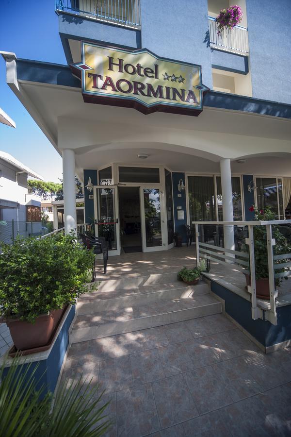 Hotel Taormina ริชโชเน ภายนอก รูปภาพ